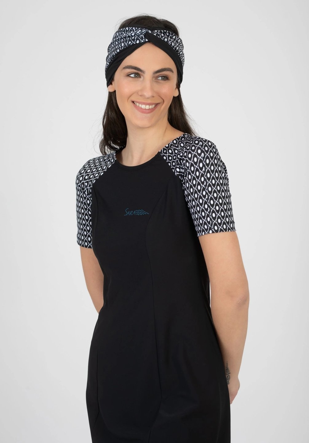 Black and White Short Sleeve Tunic for Swim and Sport - Image 4