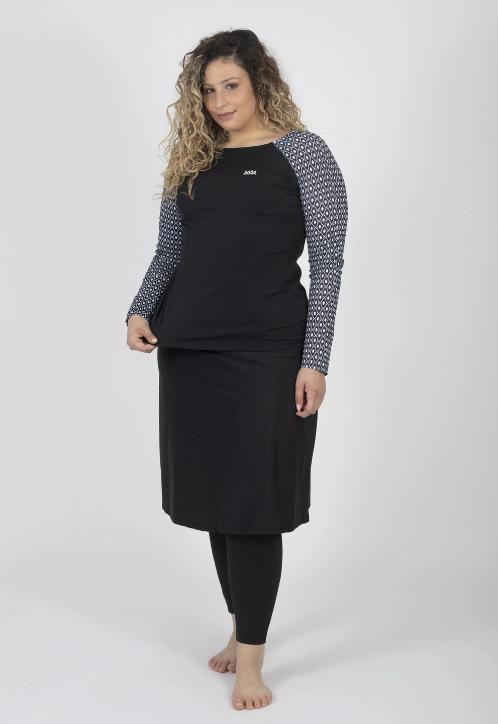 Long Chic Black and White Set - Image 5