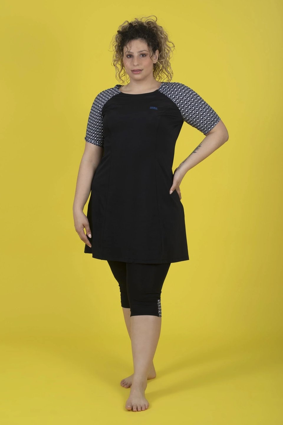 Black and White Short Sleeve Tunic for Swim and Sport - Image 3