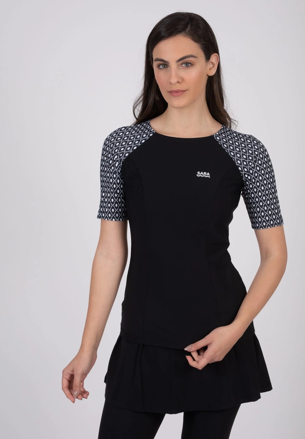Short Chic Black and White Set - Image 2