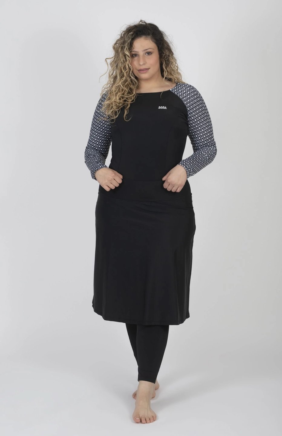 Long Chic Black and White Set - Image 4
